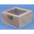 Houten doosje met glazen venster 80 x 80 x 40 mm.