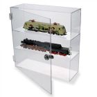 Vitrine met slot 32 x 32 x 11 cm.