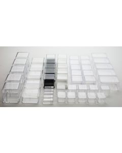 Probeerset transparante doosjes kleiner als 5 cm.
