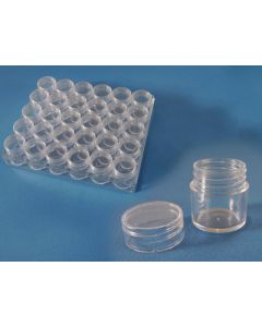 Plastic box met 30 doosjes Ø 25,7, H 28,5 mm.
